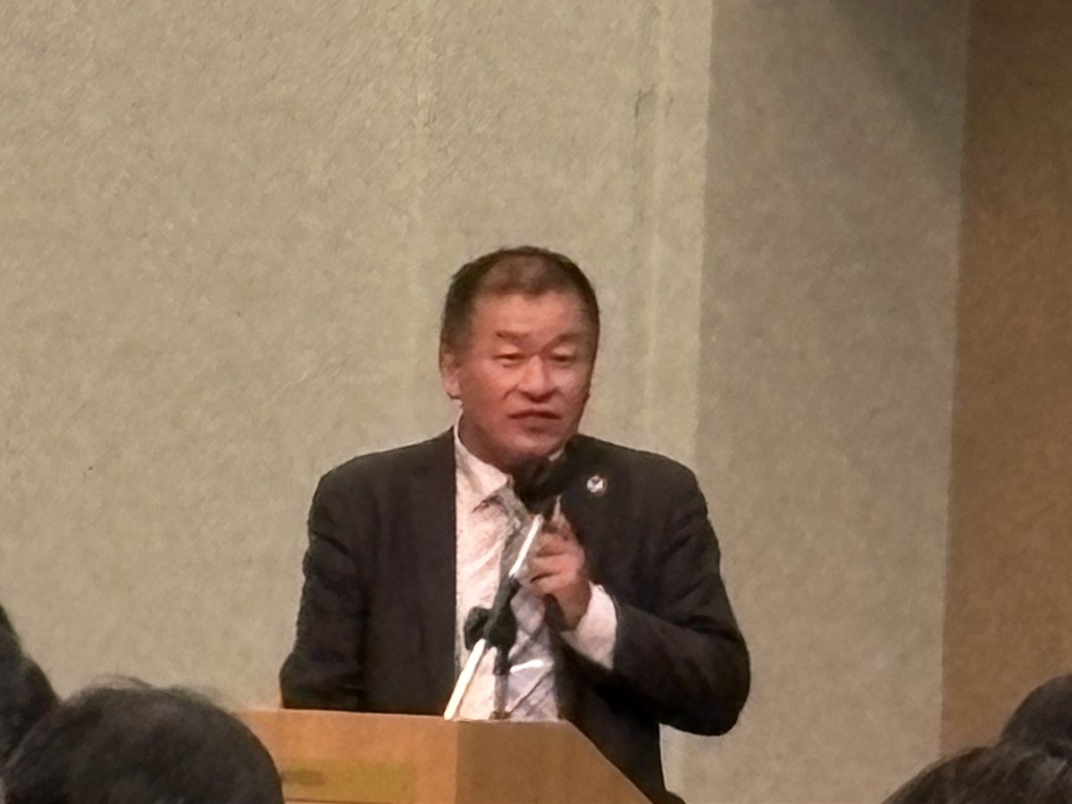 司会の青山研修委員長